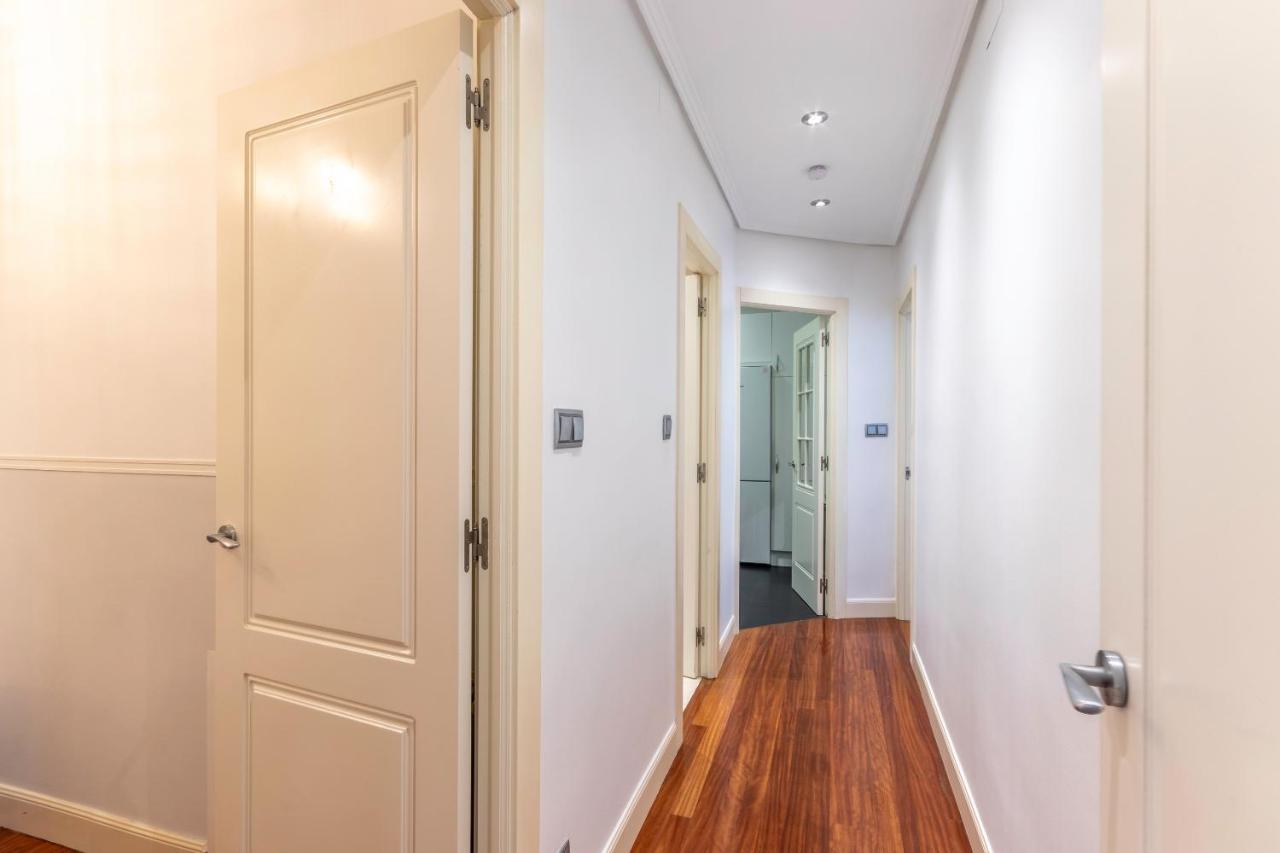 Apartamento La Alameda De Indautxu Bilbao Eksteriør billede