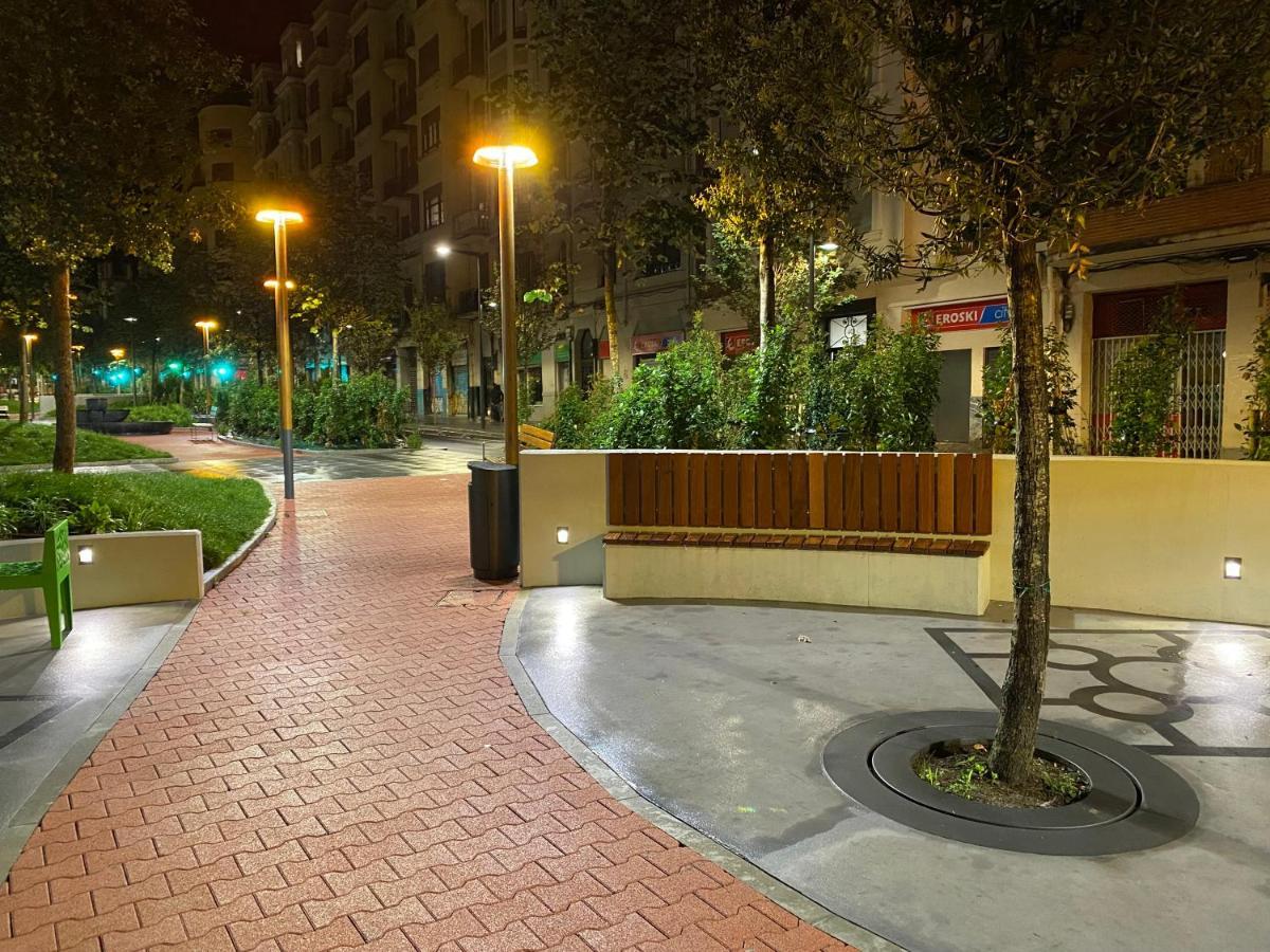 Apartamento La Alameda De Indautxu Bilbao Eksteriør billede