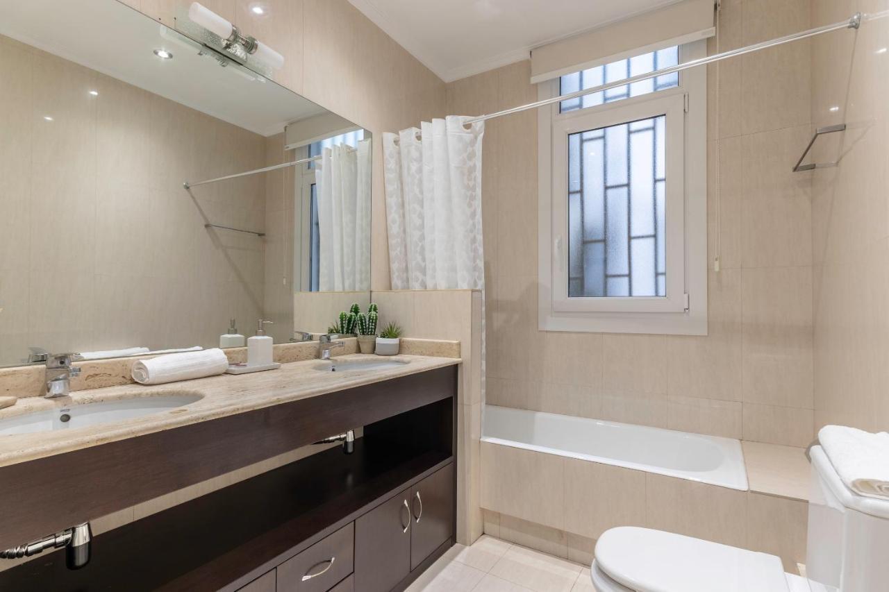Apartamento La Alameda De Indautxu Bilbao Eksteriør billede